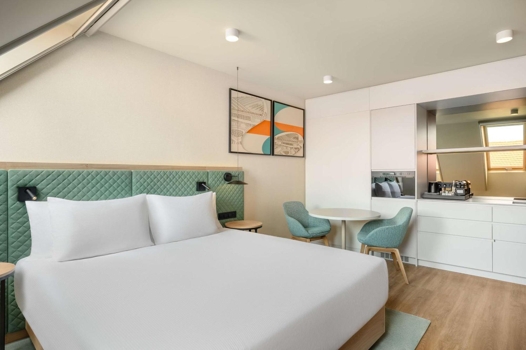 Hilton Garden Inn Debrecen City Center Kültér fotó