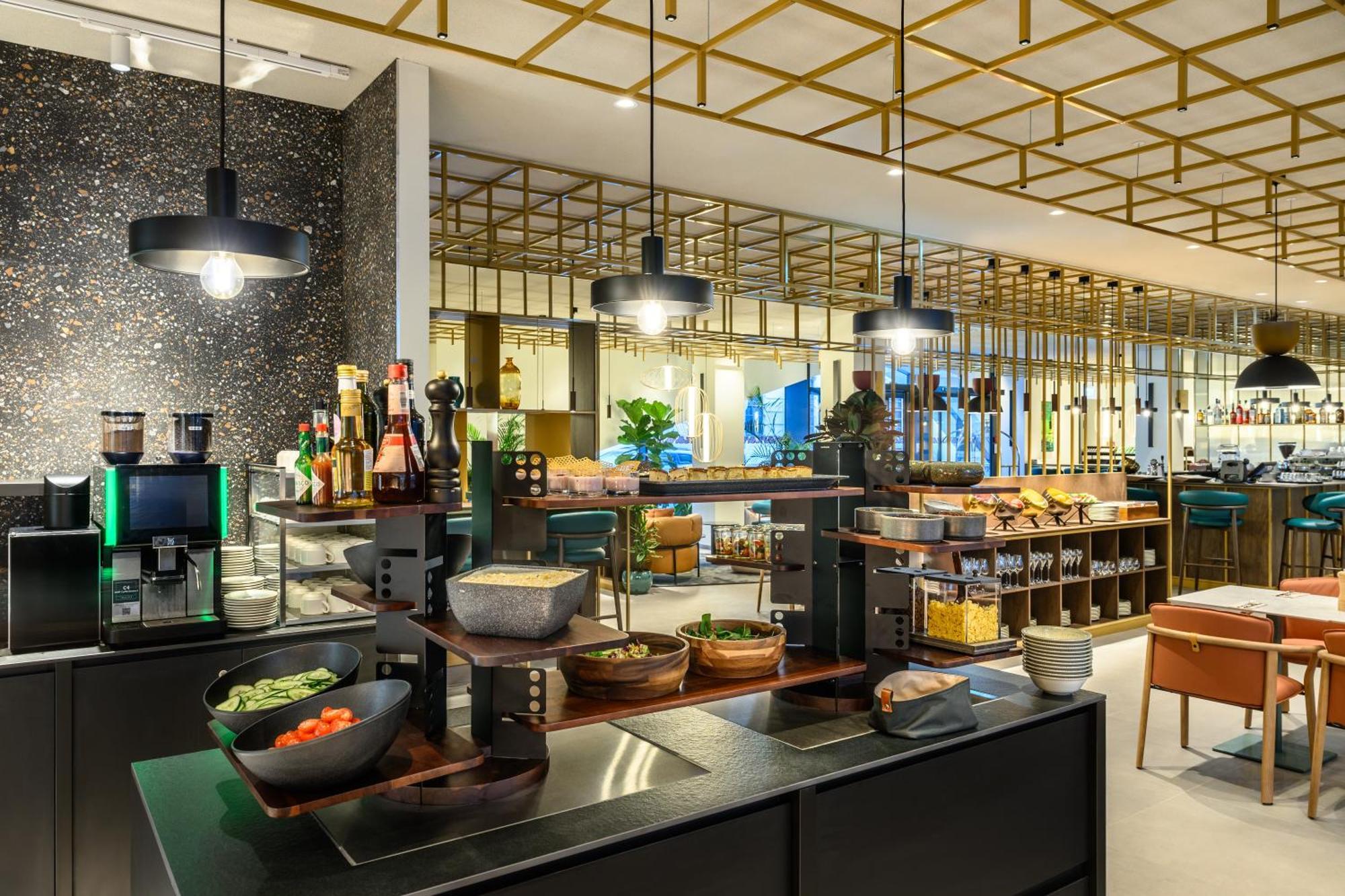 Hilton Garden Inn Debrecen City Center Kültér fotó